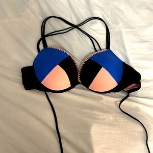 Shade & Shore Bikini Top. 36C